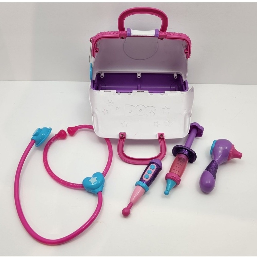 Disney Junior Doc McStuffins Toy Hospital Doctor's Bag Play Set with Accessories